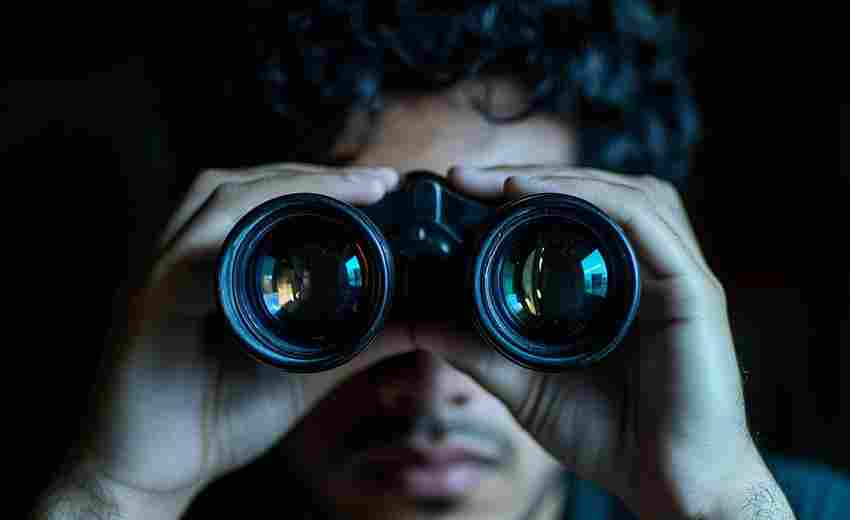 黑帽SEO中的隱藏文本技術是什么？