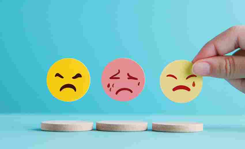 如何根據(jù)用戶反饋改進(jìn)外貿(mào)網(wǎng)站