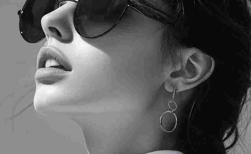 電商類(lèi)網(wǎng)站更適合定制化還是模板化解決方案