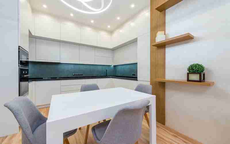 影視網(wǎng)站模板—適合一個(gè)人看的電視