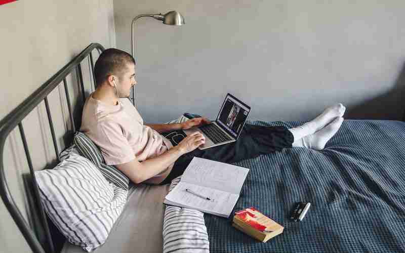 大學網(wǎng)站模板免費下載-ppt免費模板下載大全